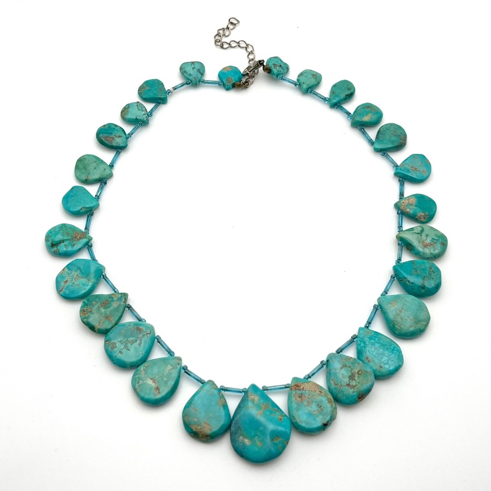 Navajo Graduated Tear Drop Natural Turquoise Necklace  |  Vintage 80's